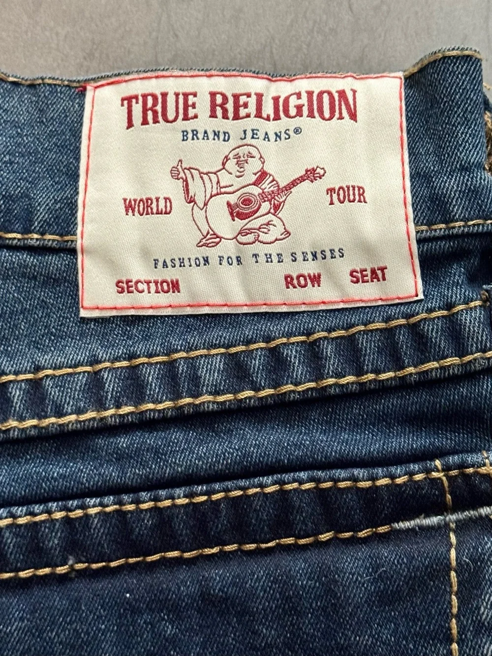 True Religion NWT Ricky Big T Flap Roll-Cuff Dark Wash Denim Shorts Men's 30